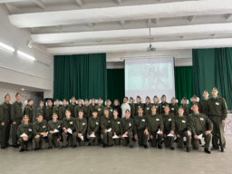 Наши гимназисты перед Вахтой Памяти