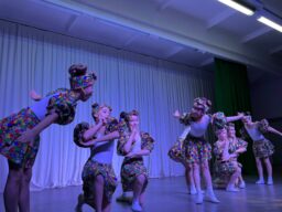 Танец ко дню мамы