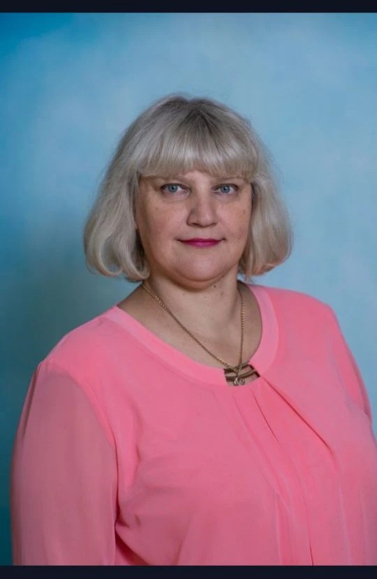 Елена Лысенко